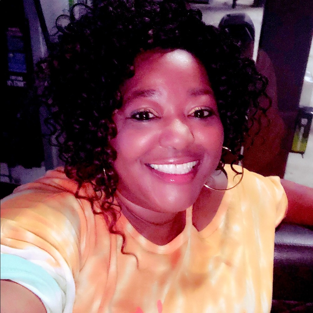 Meet your Posher, Jennifer